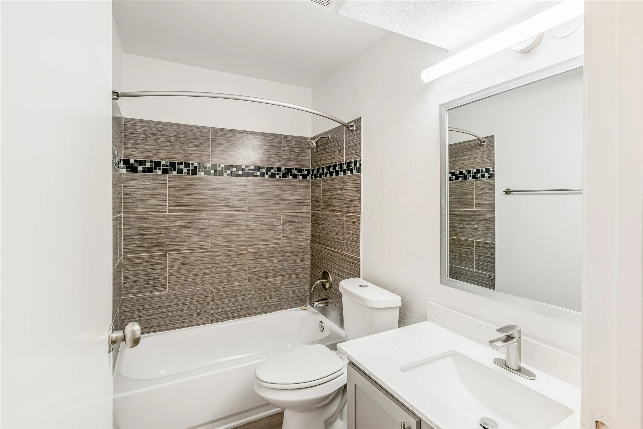 4600 West Pioneer Drive 221 Property Photo 14