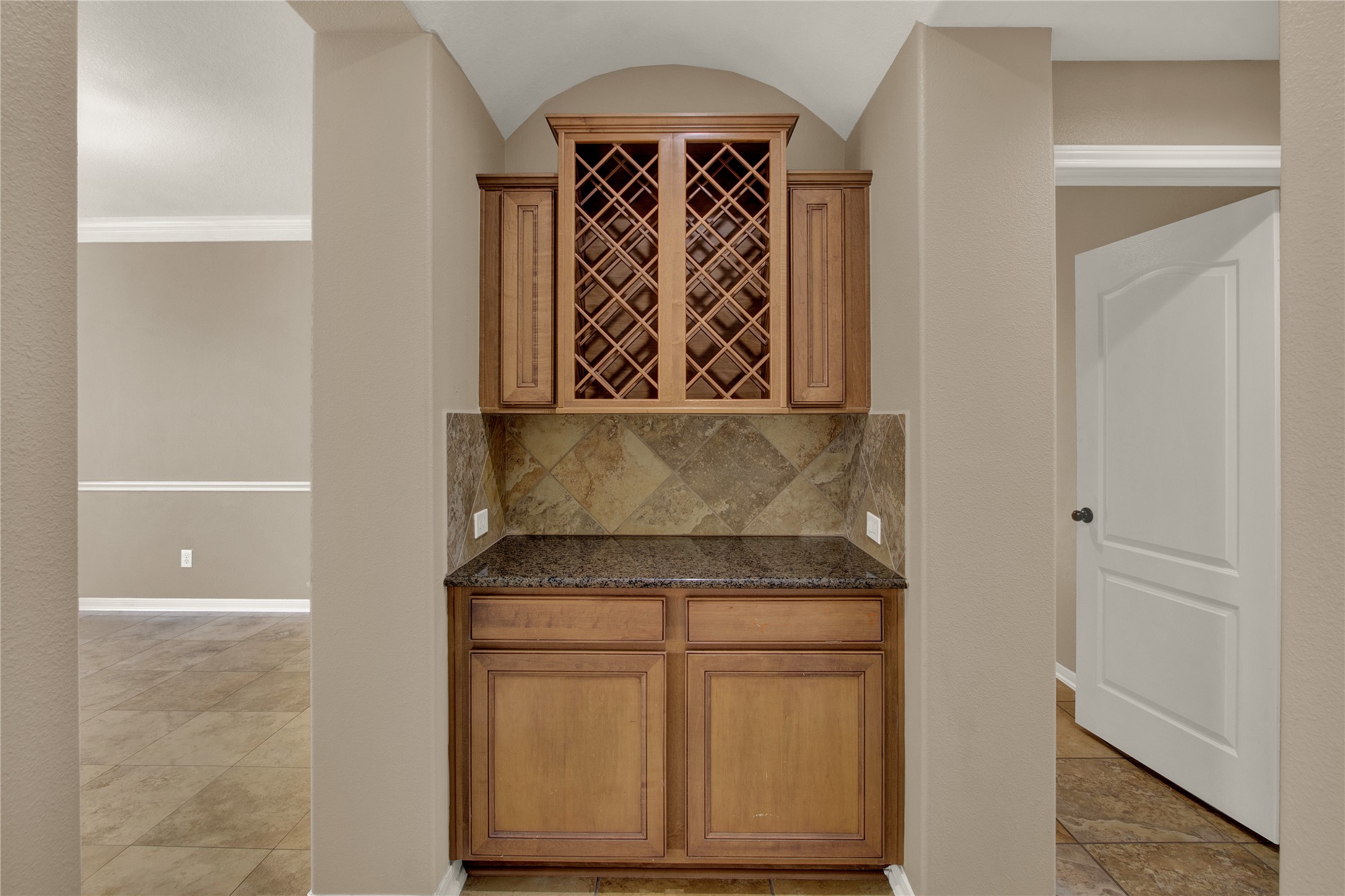 2102 Clearfield Springs Court Property Photo 7
