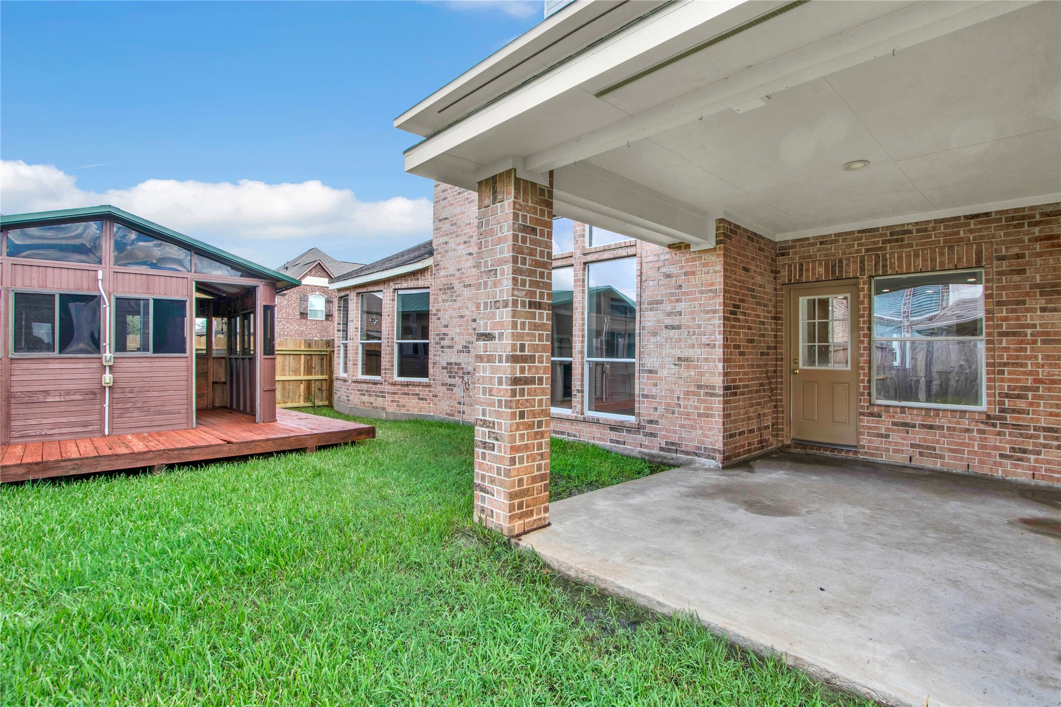 2102 Clearfield Springs Court Property Photo 29