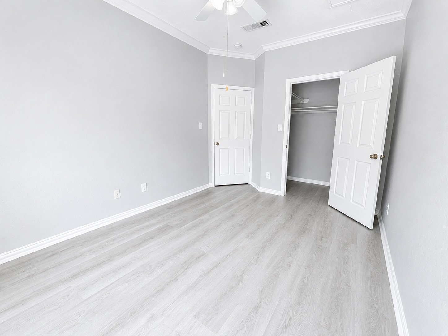 9400 Bellaire Boulevard 205 Property Photo 6