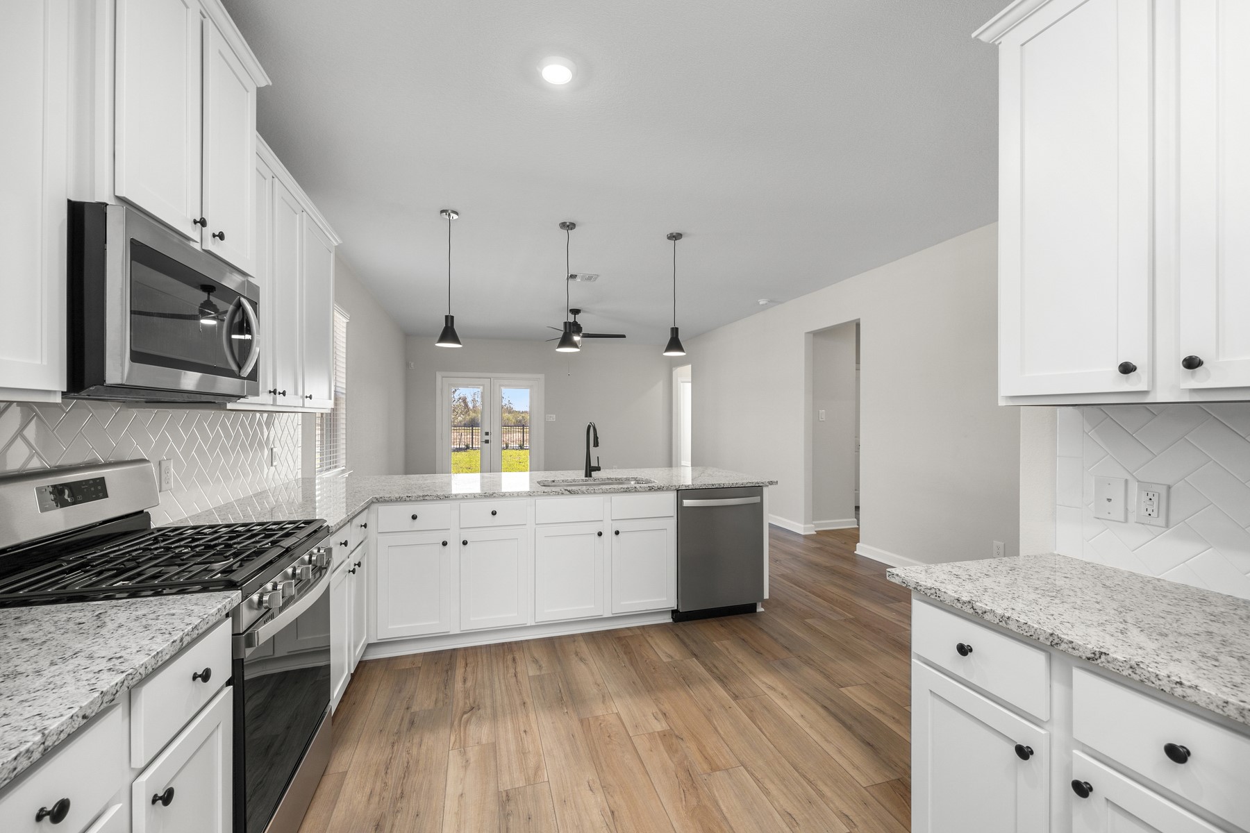 3052 Sorrento Hill Drive Property Photo 4