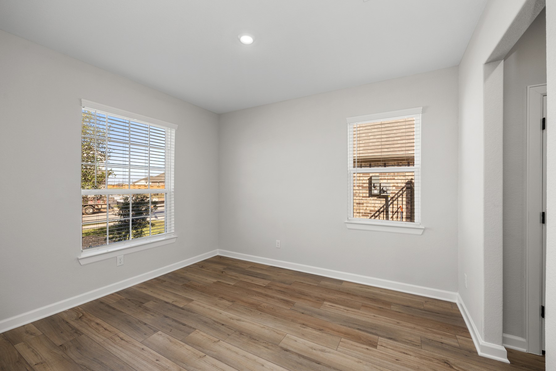 3052 Sorrento Hill Drive Property Photo 5