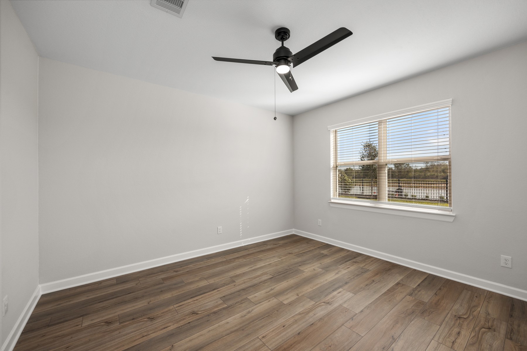 3052 Sorrento Hill Drive Property Photo 9