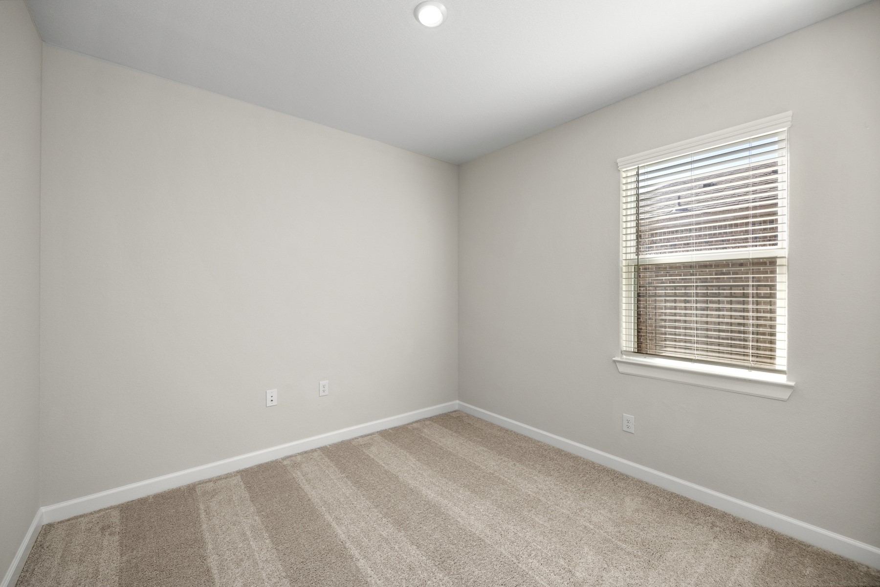 3052 Sorrento Hill Drive Property Photo 11