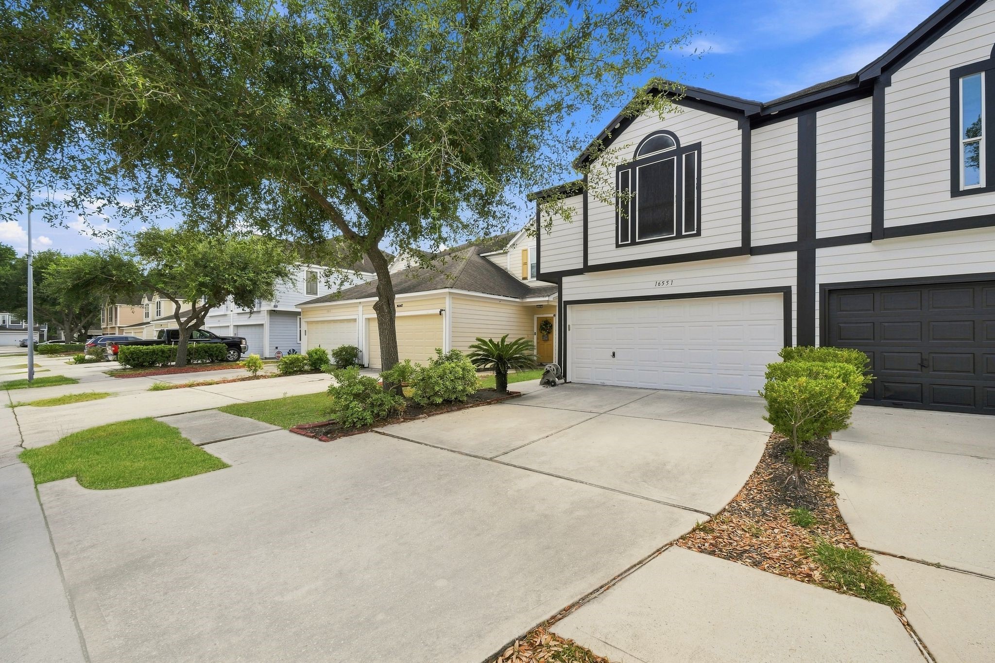 16551 Pentonshire Lane Property Photo 3