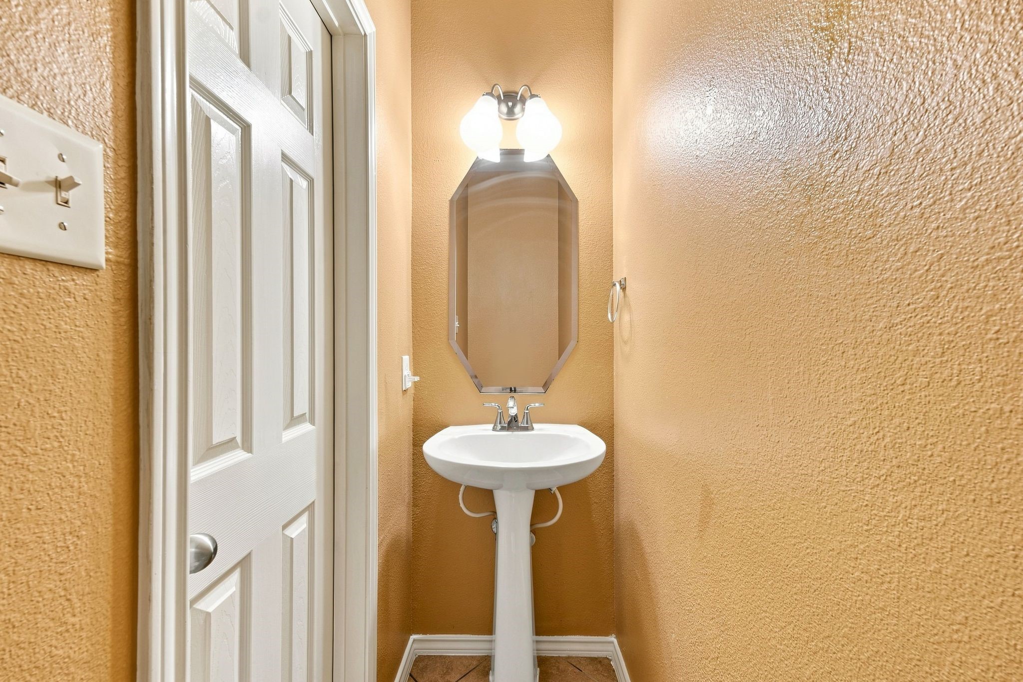 16551 Pentonshire Lane Property Photo 23