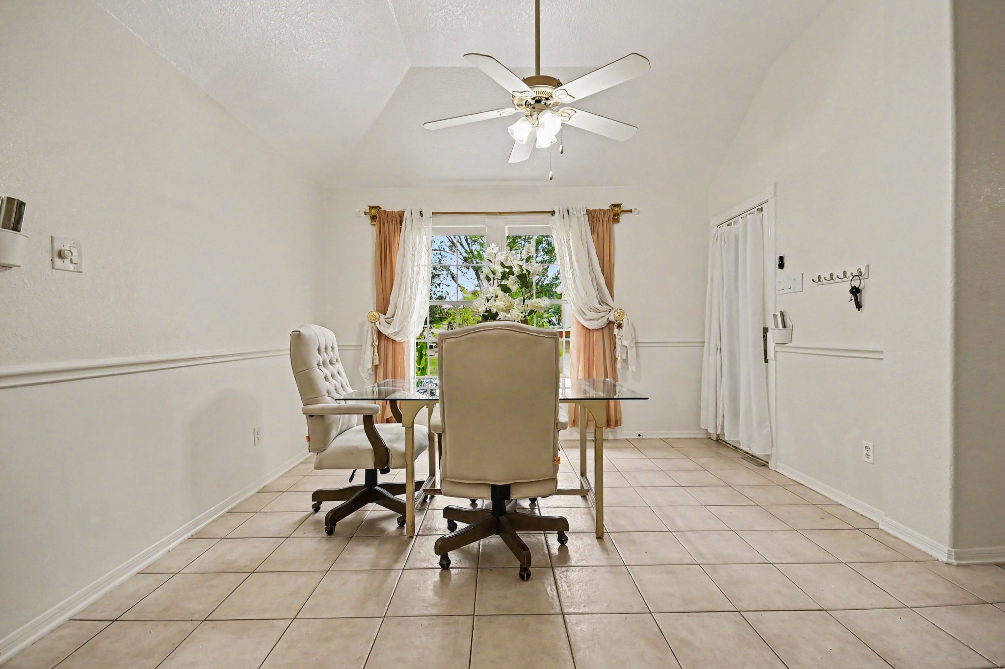142 Happy Hollow Street Property Photo 14