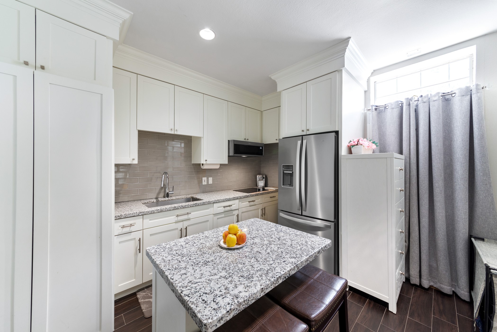 722 Durham Drive Property Photo 12
