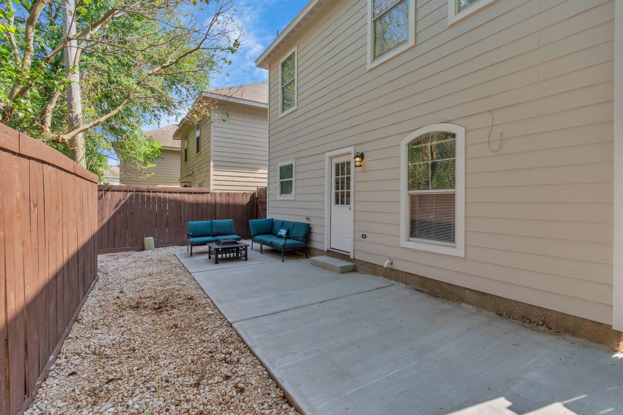 5822 Santa Bernadetta Property Photo 19