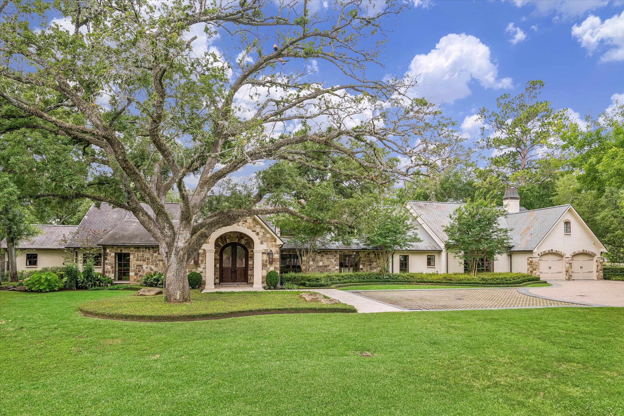 1 Gage Court Property Photo 1