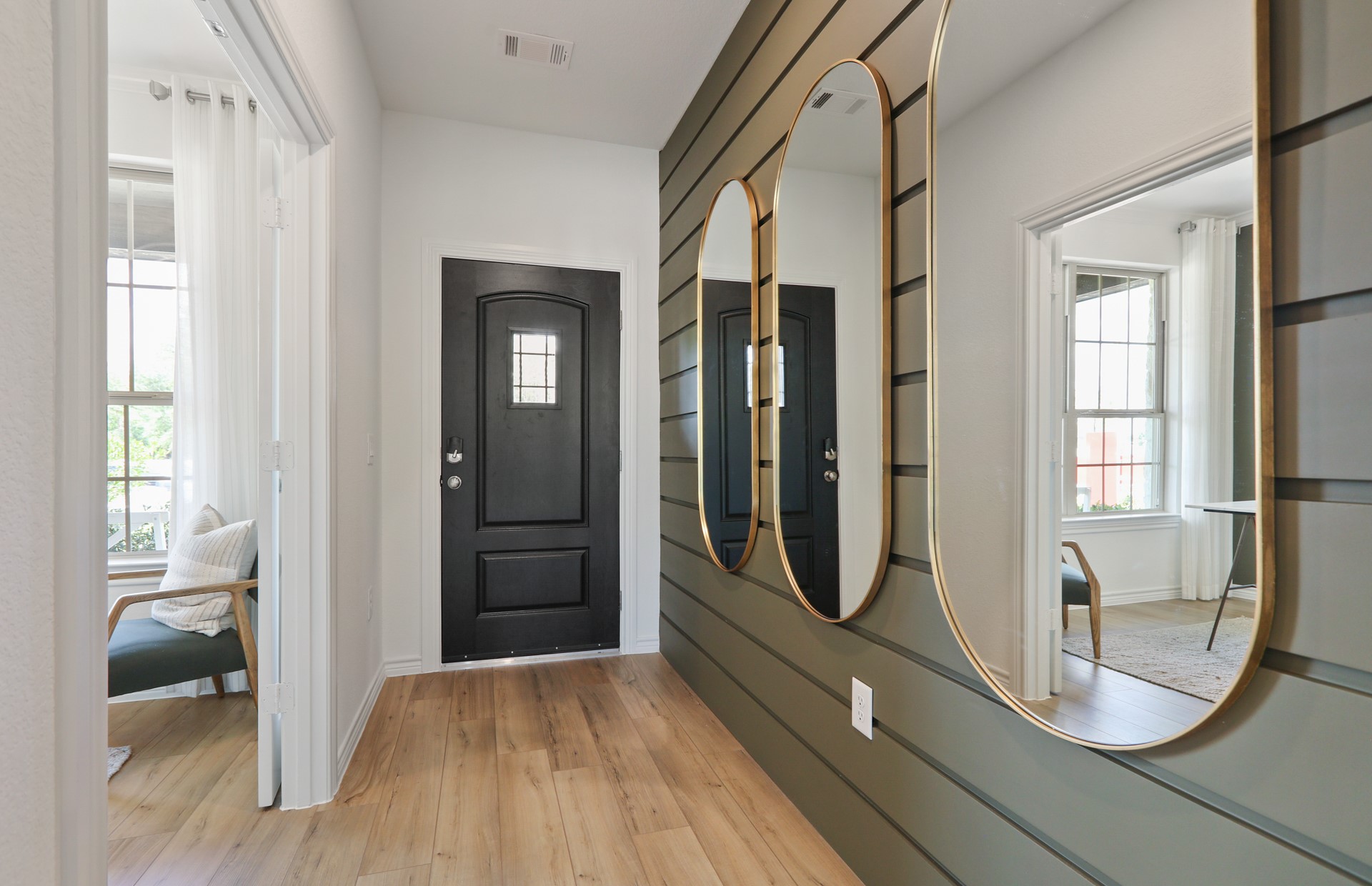 16218 Aspen Crest Drive Property Photo 3
