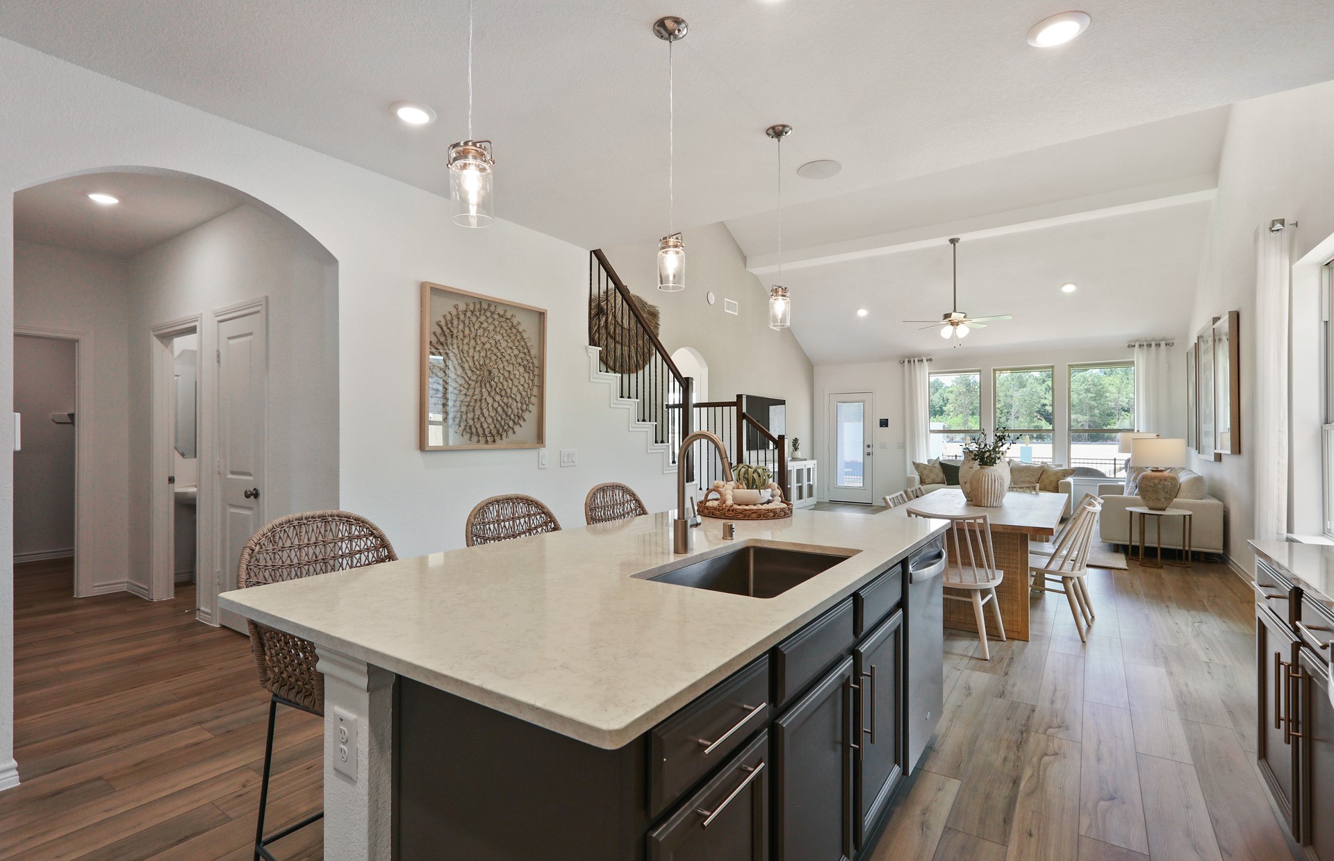 16218 Aspen Crest Drive Property Photo 9