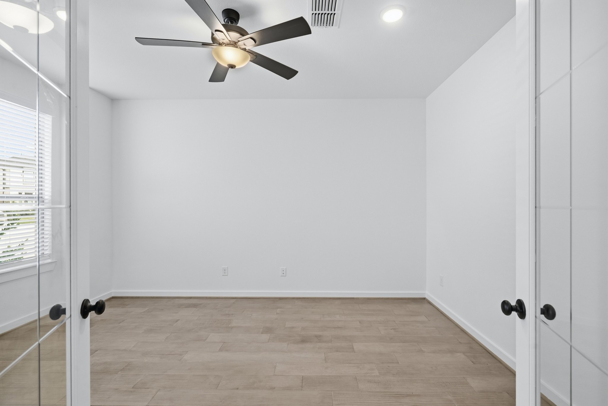 31034 Golden Felipe Street Property Photo 5