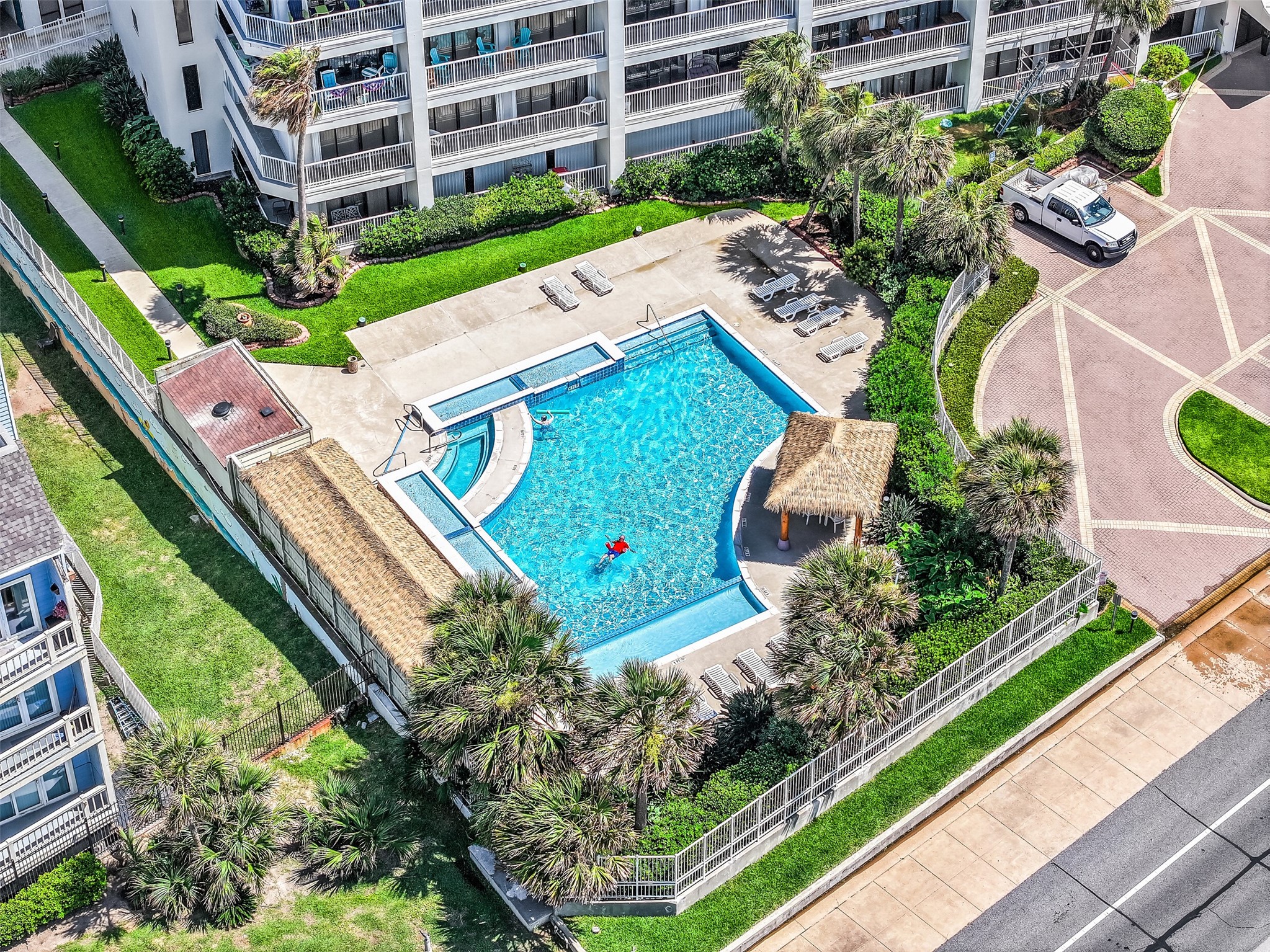7700 Seawall Boulevard 402 Property Photo 4