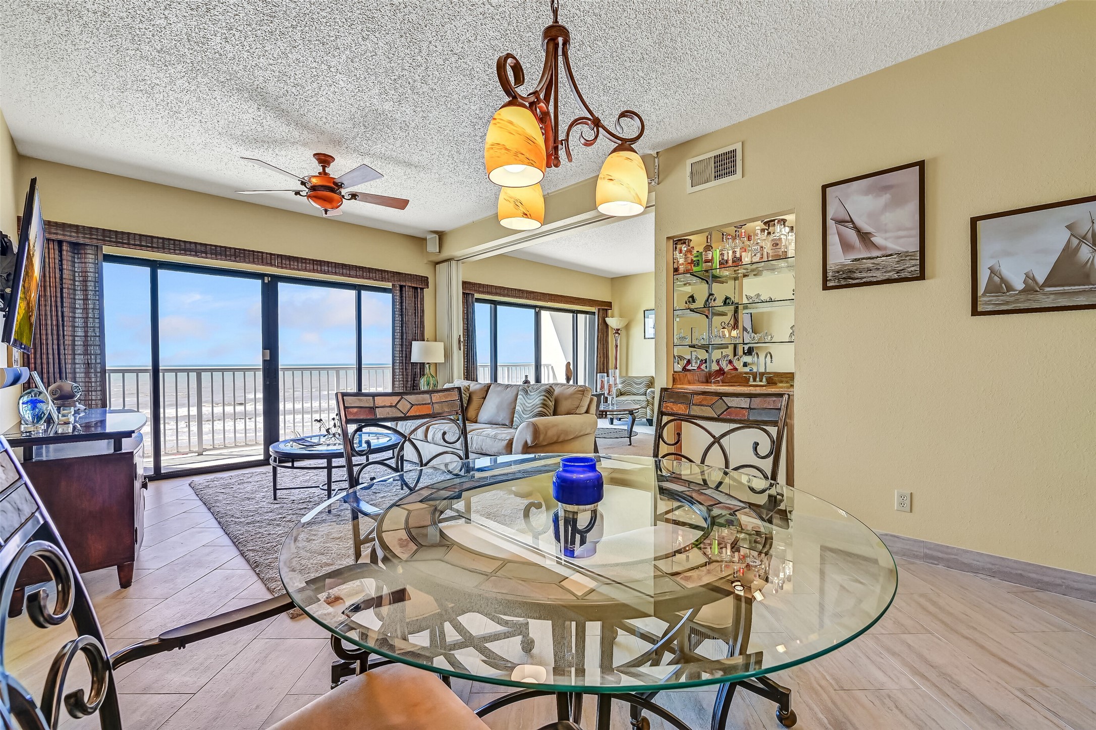 7700 Seawall Boulevard 402 Property Photo 9