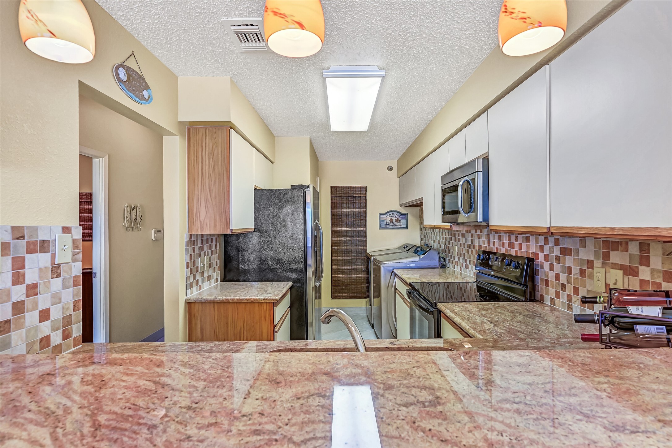 7700 Seawall Boulevard 402 Property Photo 13