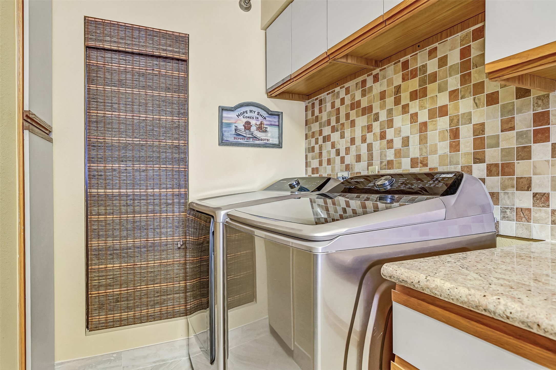 7700 Seawall Boulevard 402 Property Photo 15
