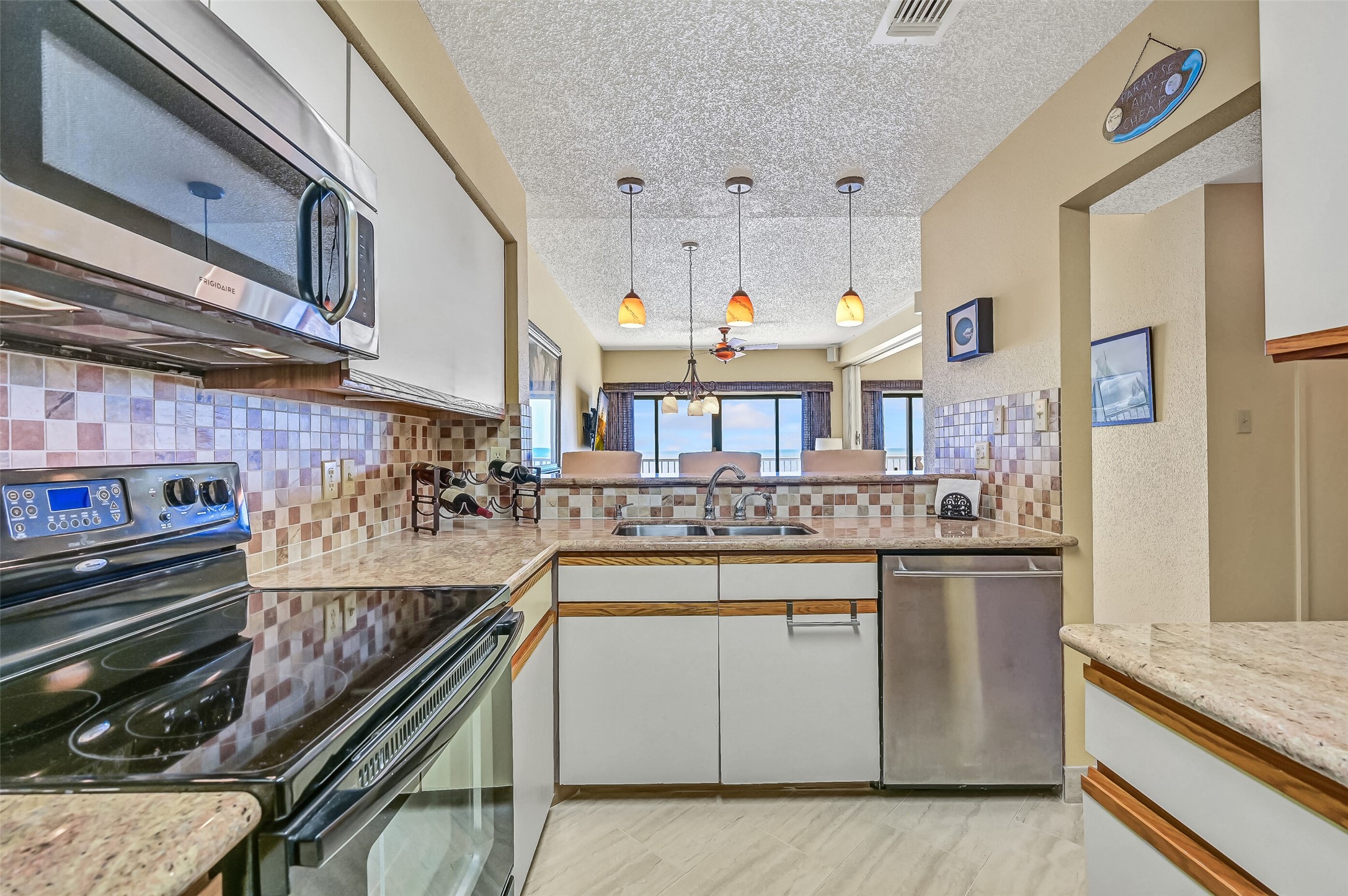 7700 Seawall Boulevard 402 Property Photo 16