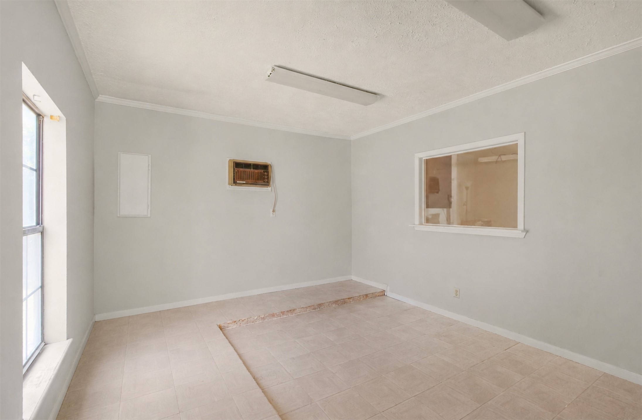 9727 Pine Pass Drive Drive Property Photo 4