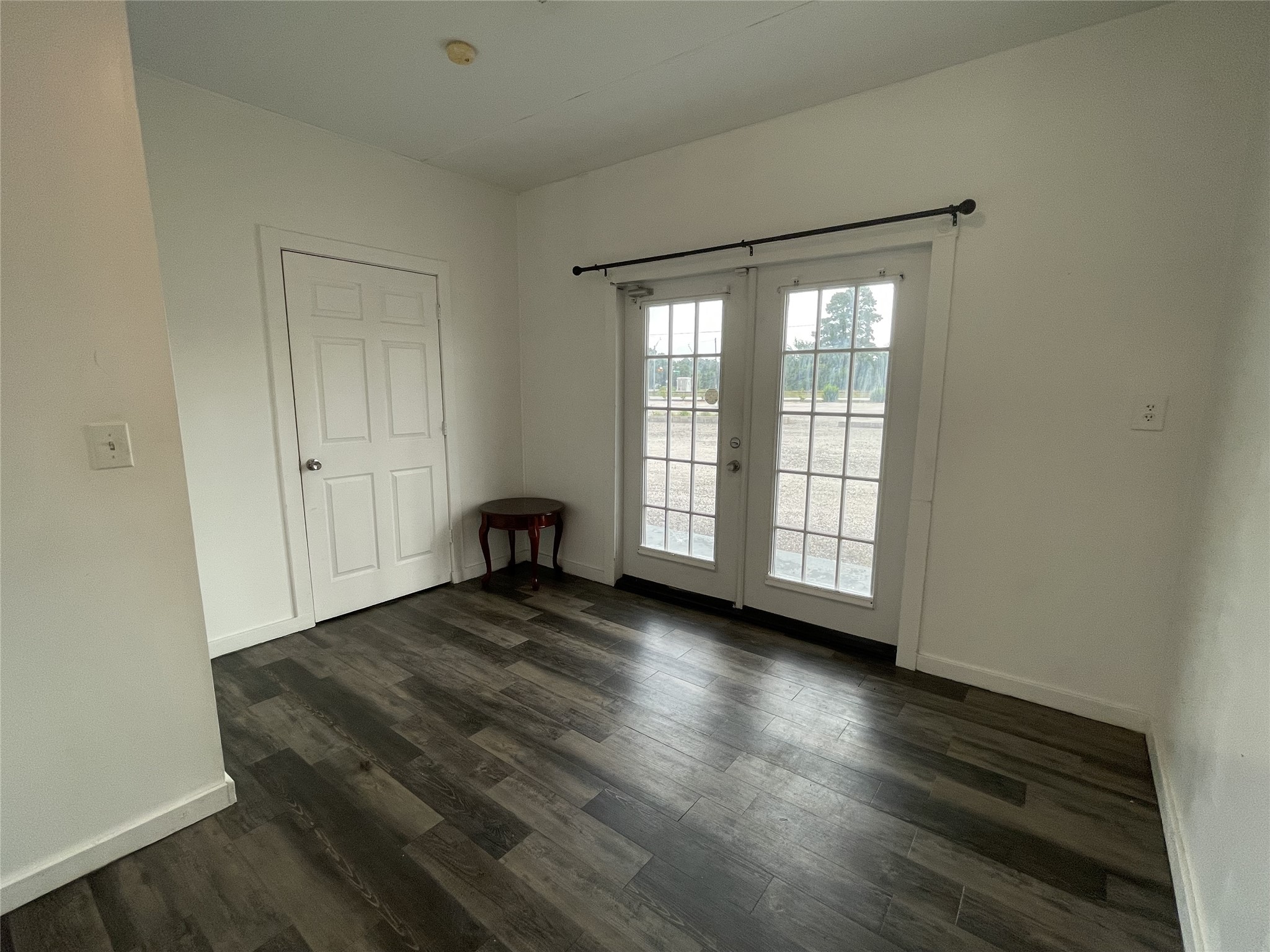 20892 Cochran Road 2 Property Photo 2