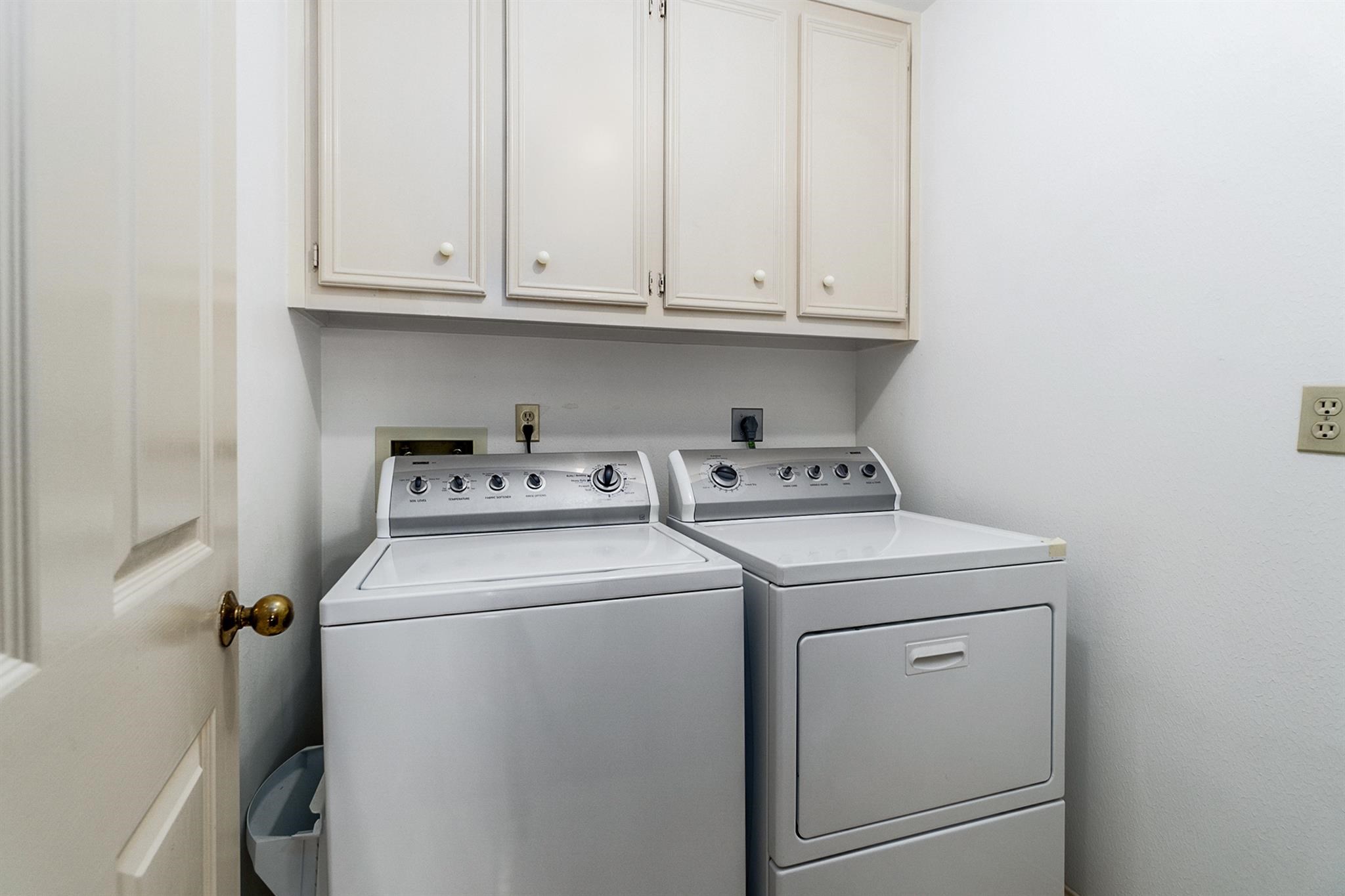 15406 Greenleaf Lane Property Photo 14