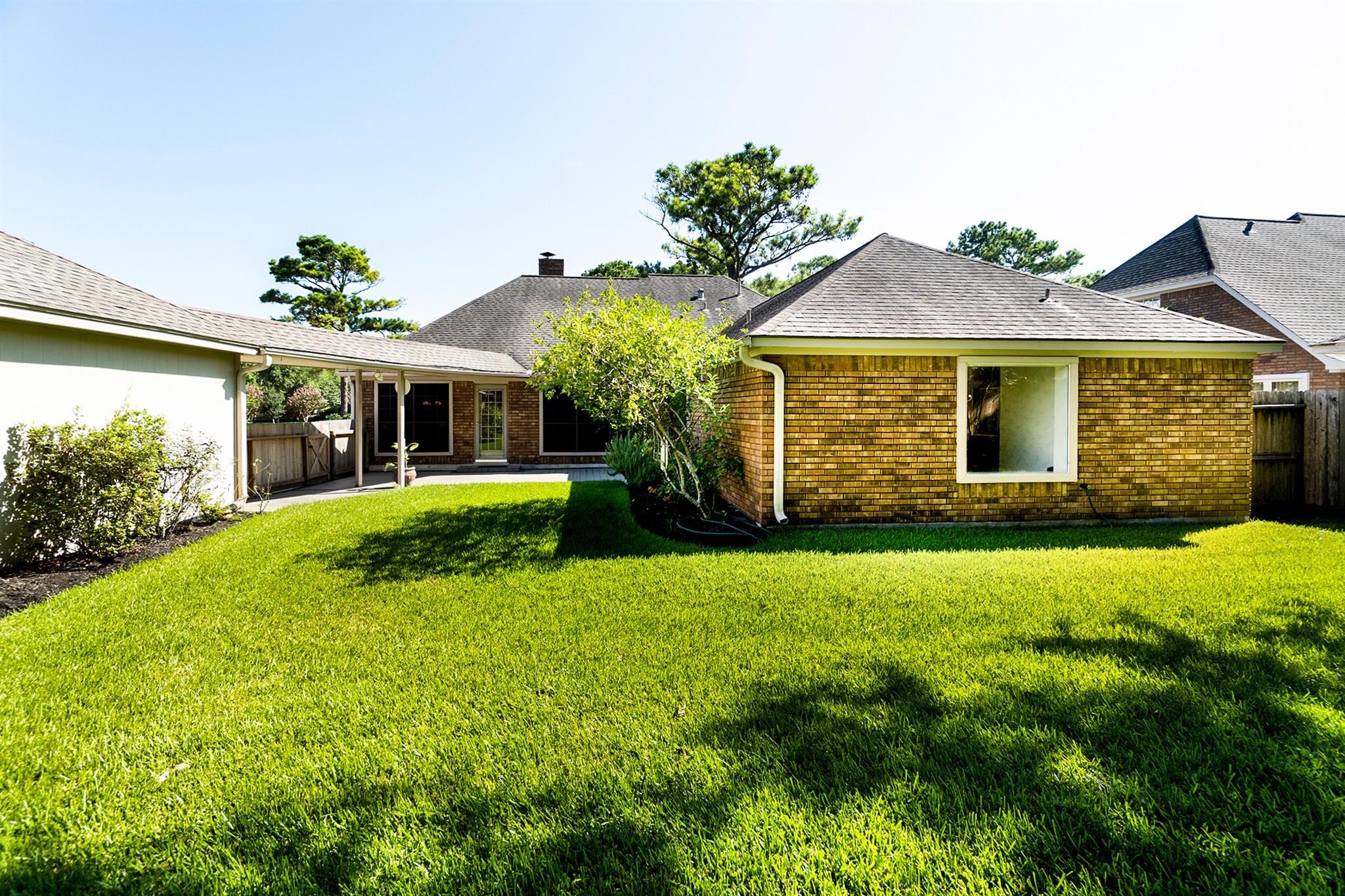 15406 Greenleaf Lane Property Photo 15