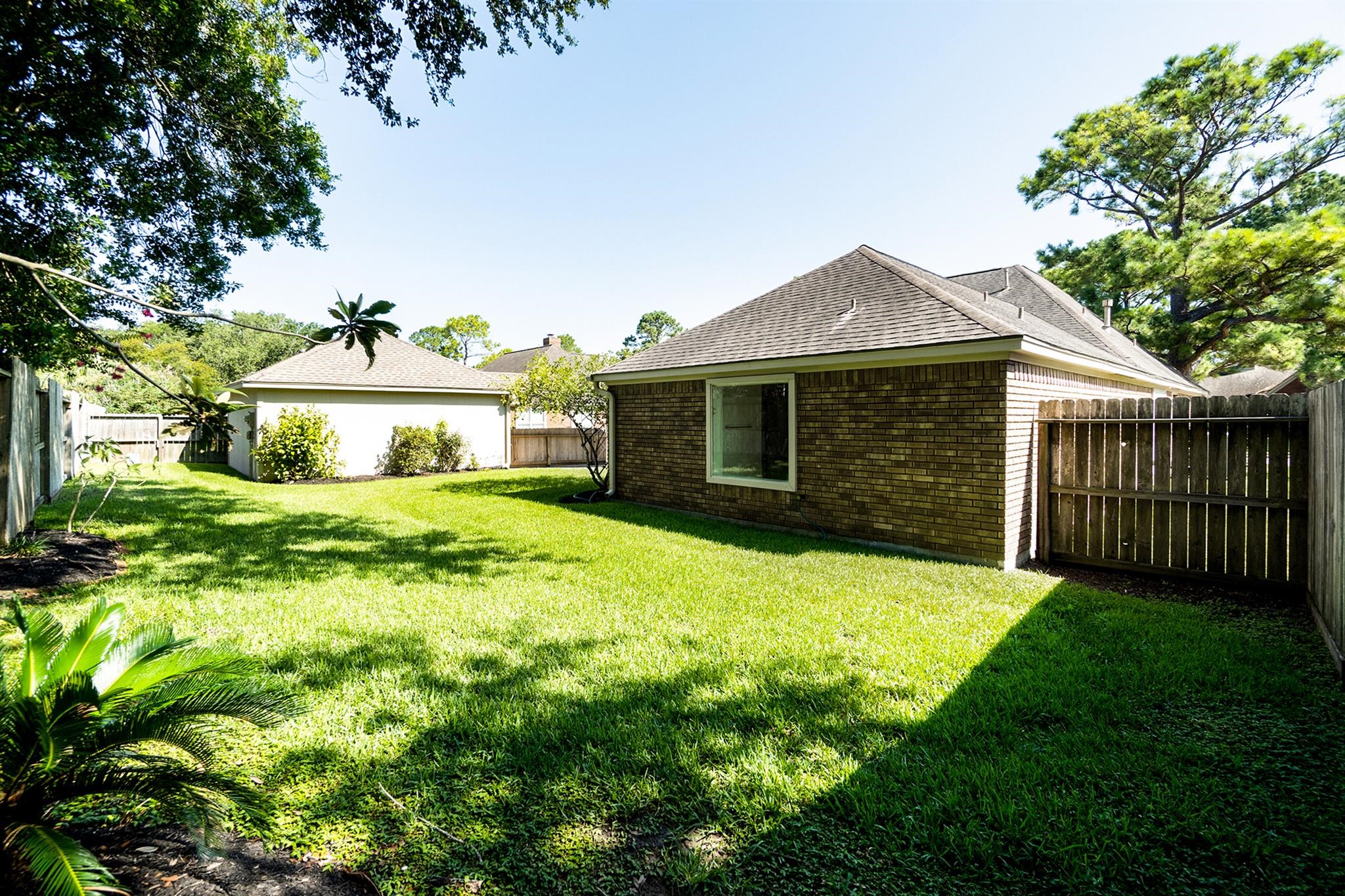 15406 Greenleaf Lane Property Photo 16
