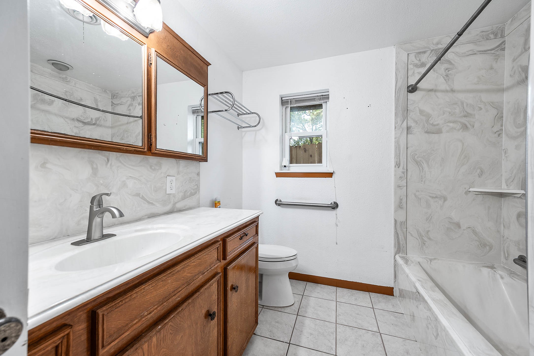 5813 Russell Lane Property Photo 17