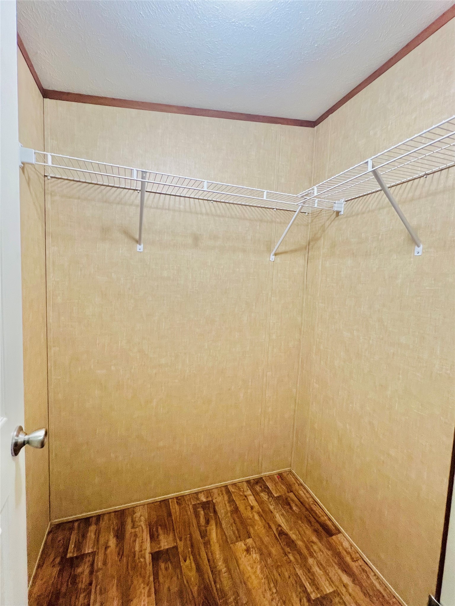 16381 Hunters Green Dr Property Photo 14