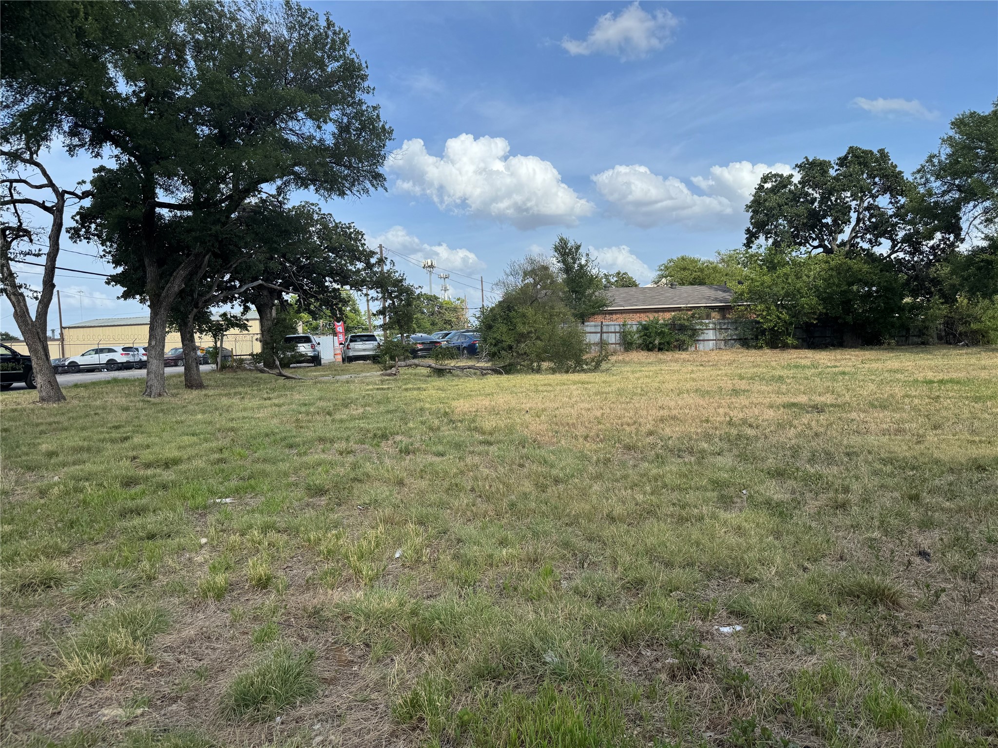 5900 Dallas Avenue Property Photo 4