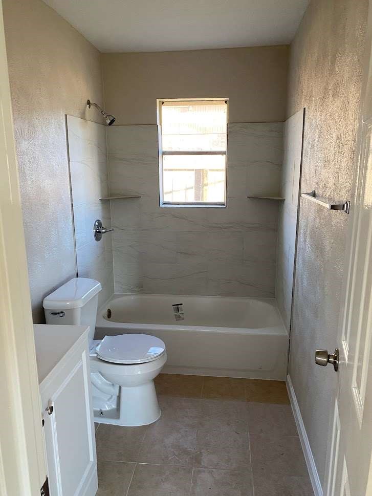 609 W 6th Street Property Photo 7