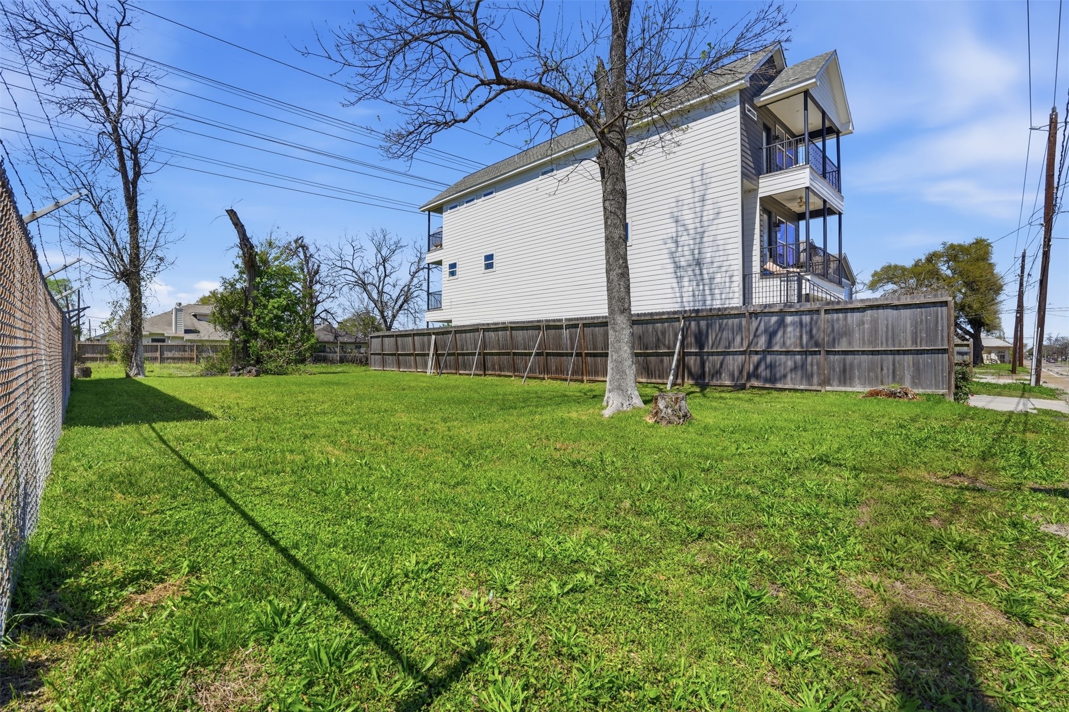 3011 Elysian Street Property Photo 1