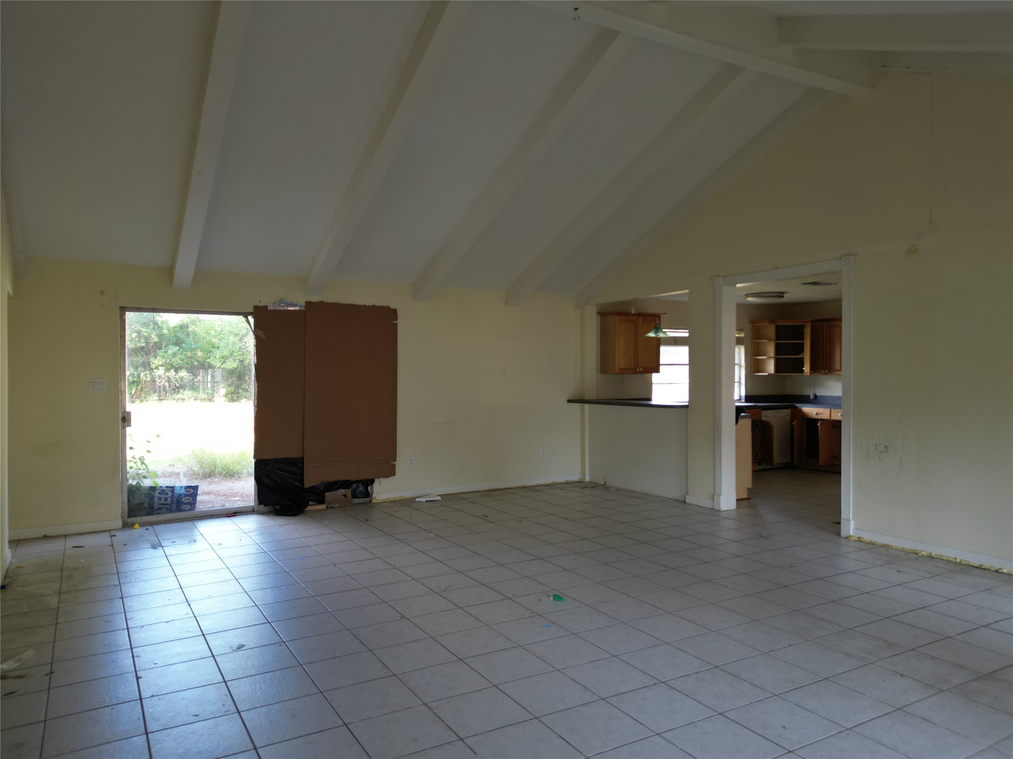 614 Pine Circle Property Photo 7