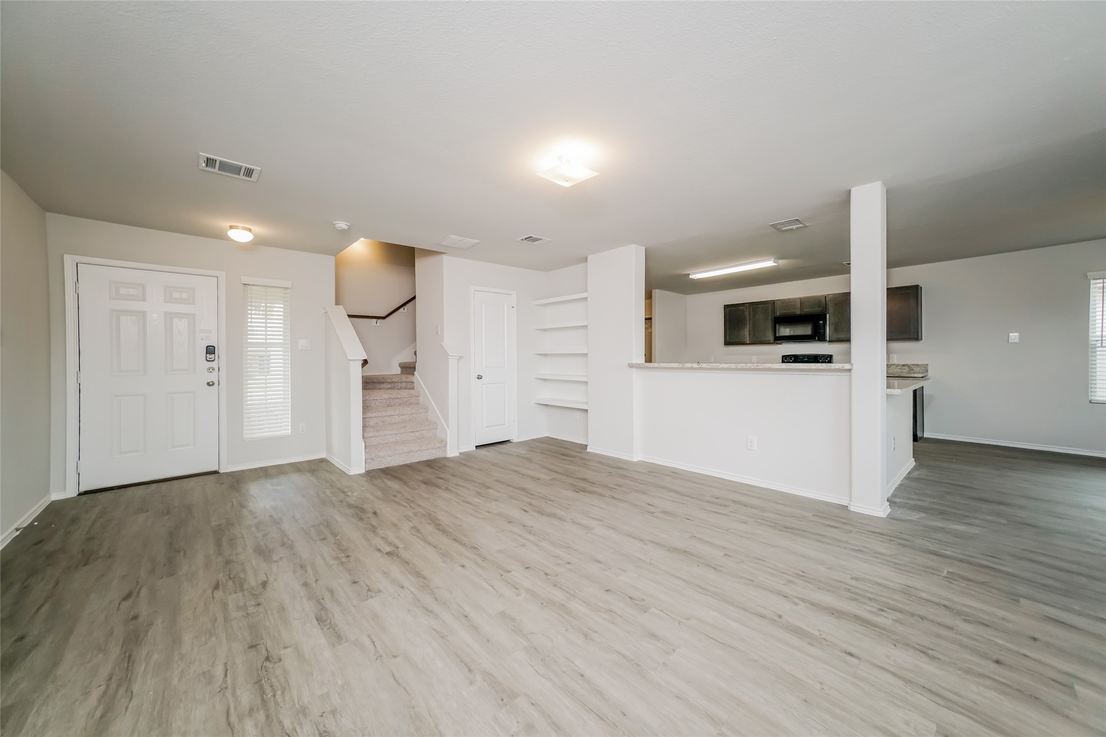 220 Blue Crane Street Property Photo 3