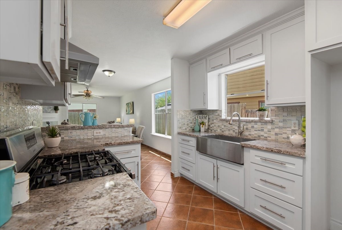 8702 Cold Lake Drive Property Photo
