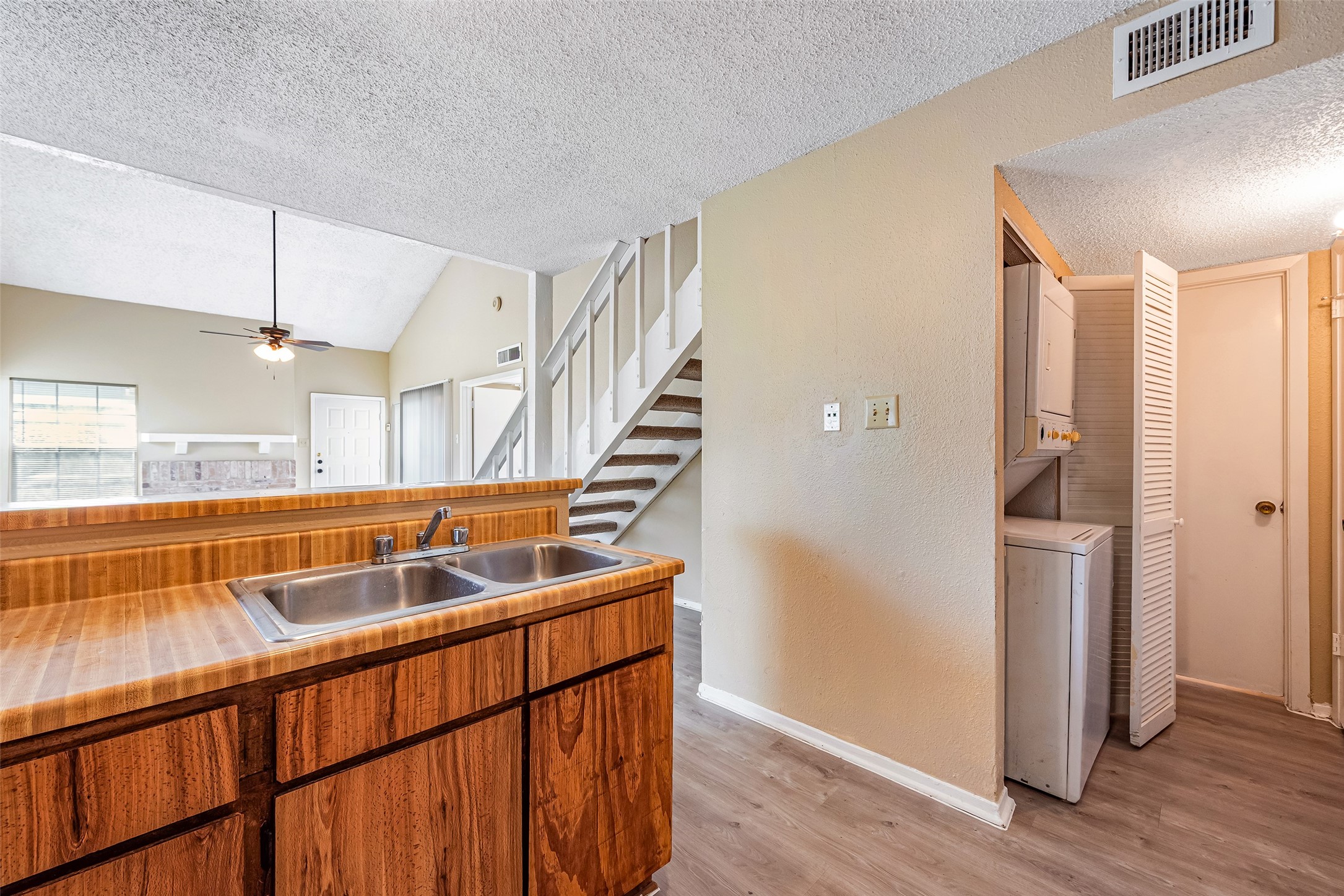 6315 Cattails Lane Property Photo 14