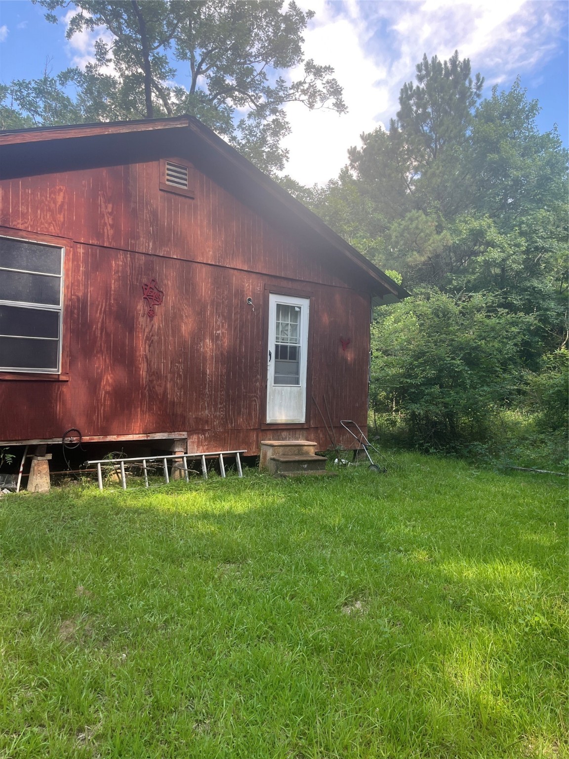 178 Pandora Property Photo 5