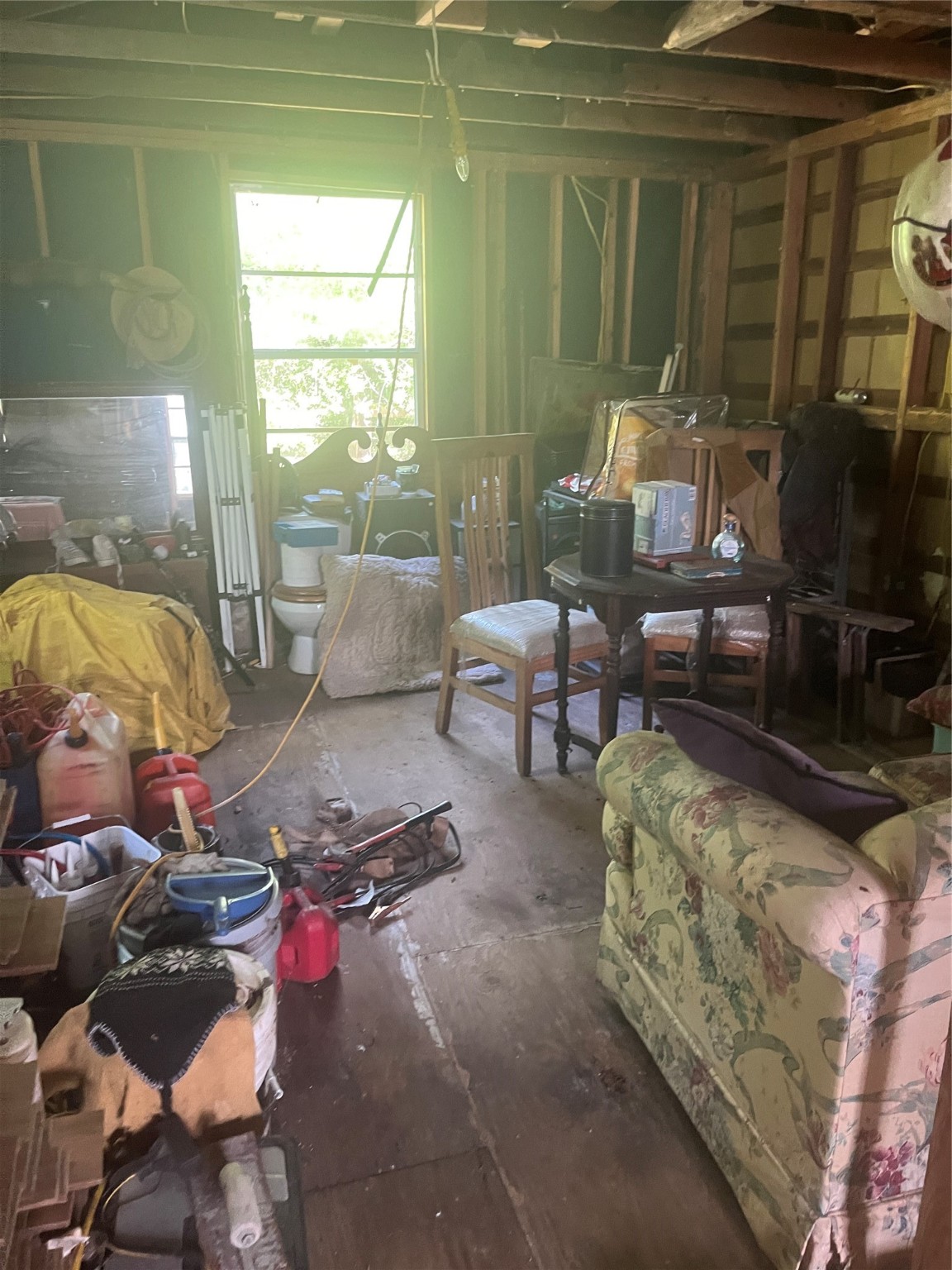 178 Pandora Property Photo 11
