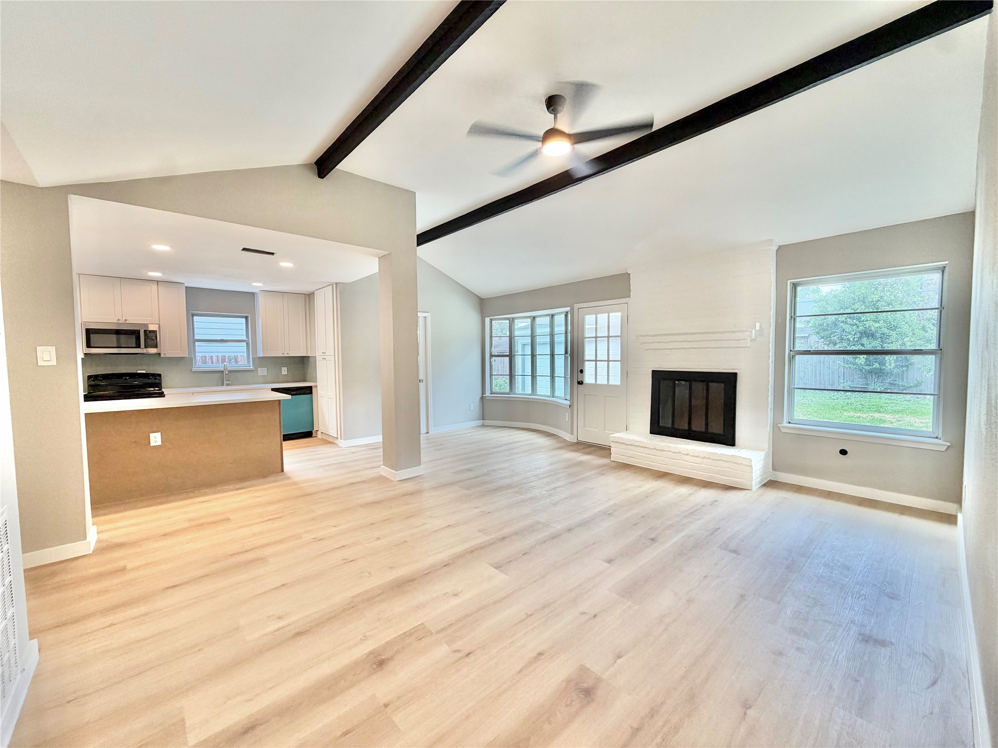 9010 Roos Road Property Photo 38