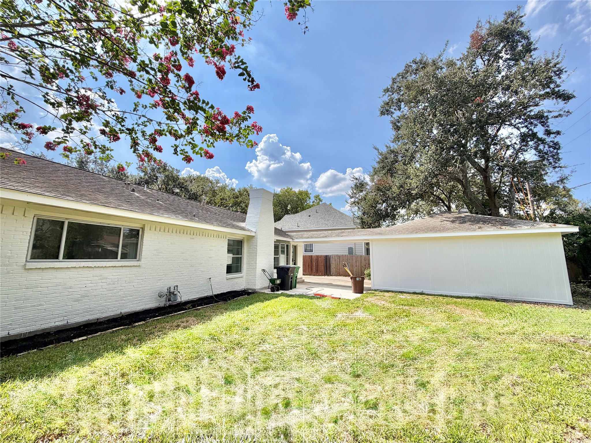 9010 Roos Road Property Photo 39