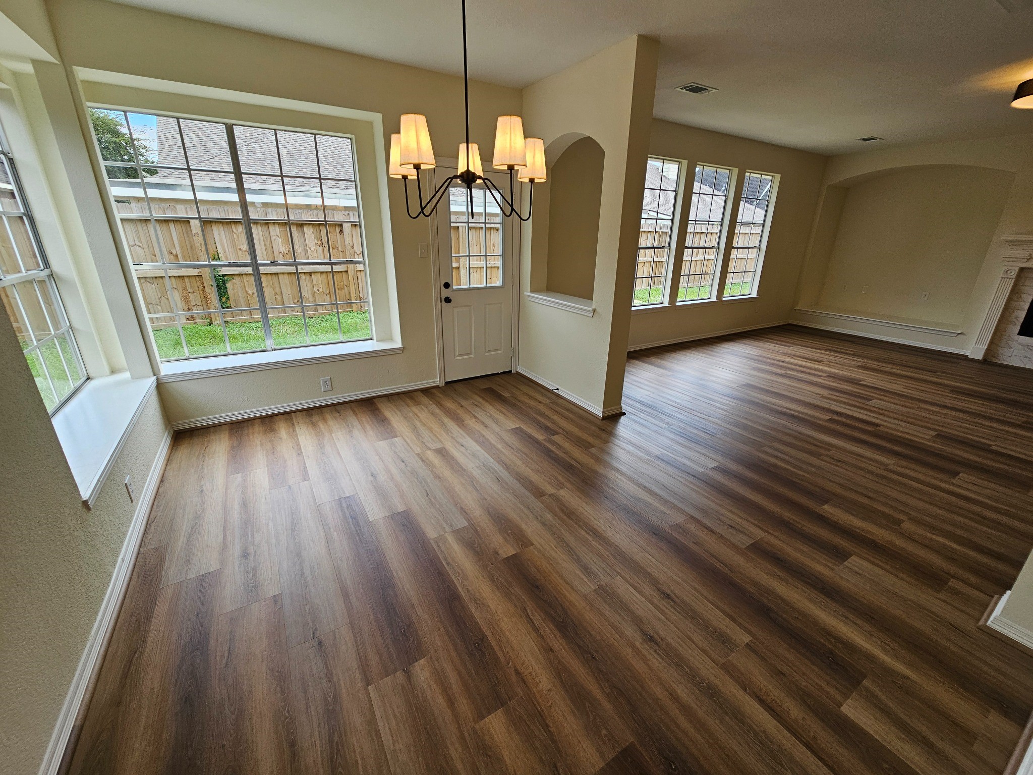 9510 Almeda Bend Court Property Photo 12