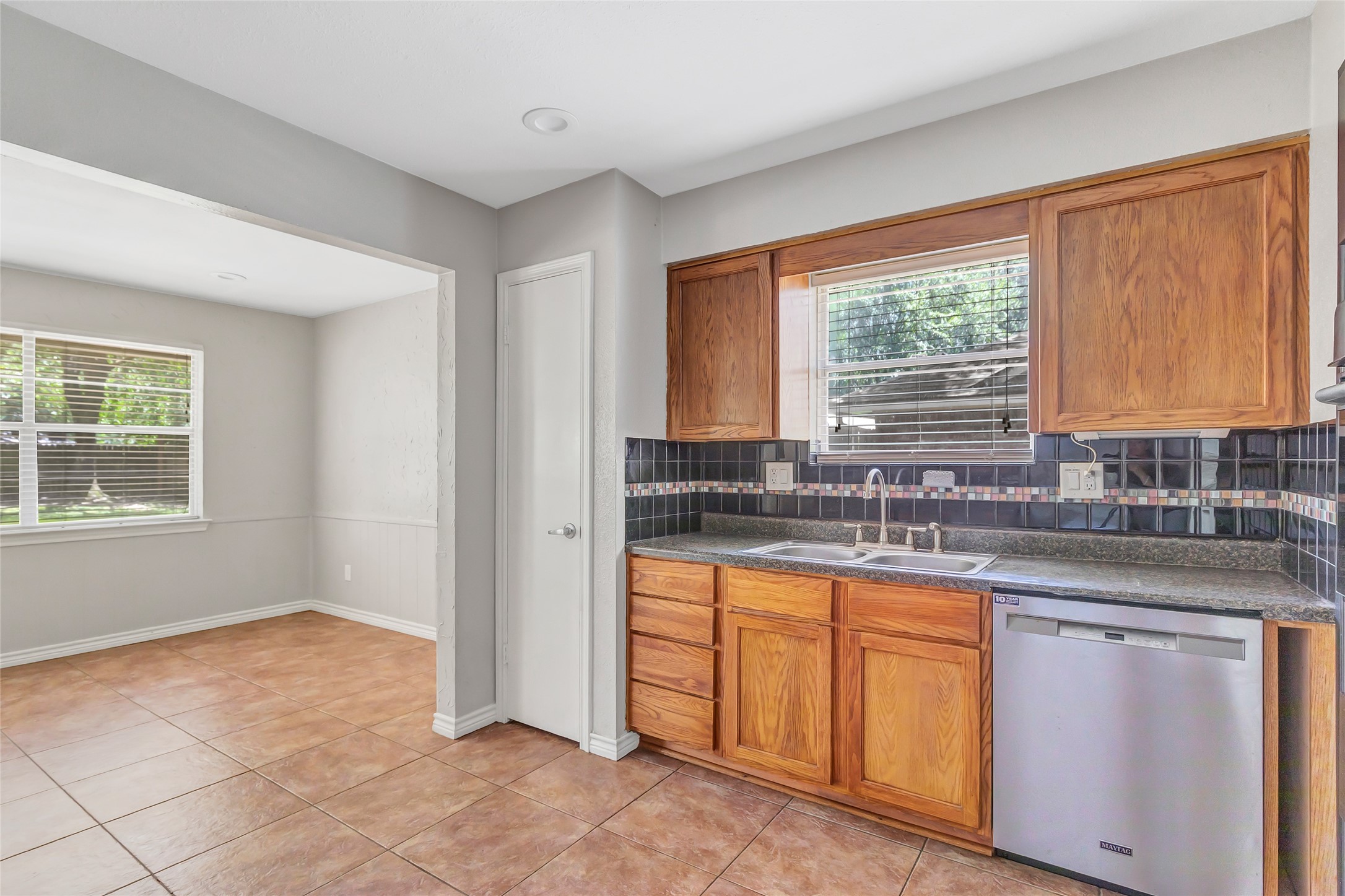 2414 Chanay Lane Property Photo 25