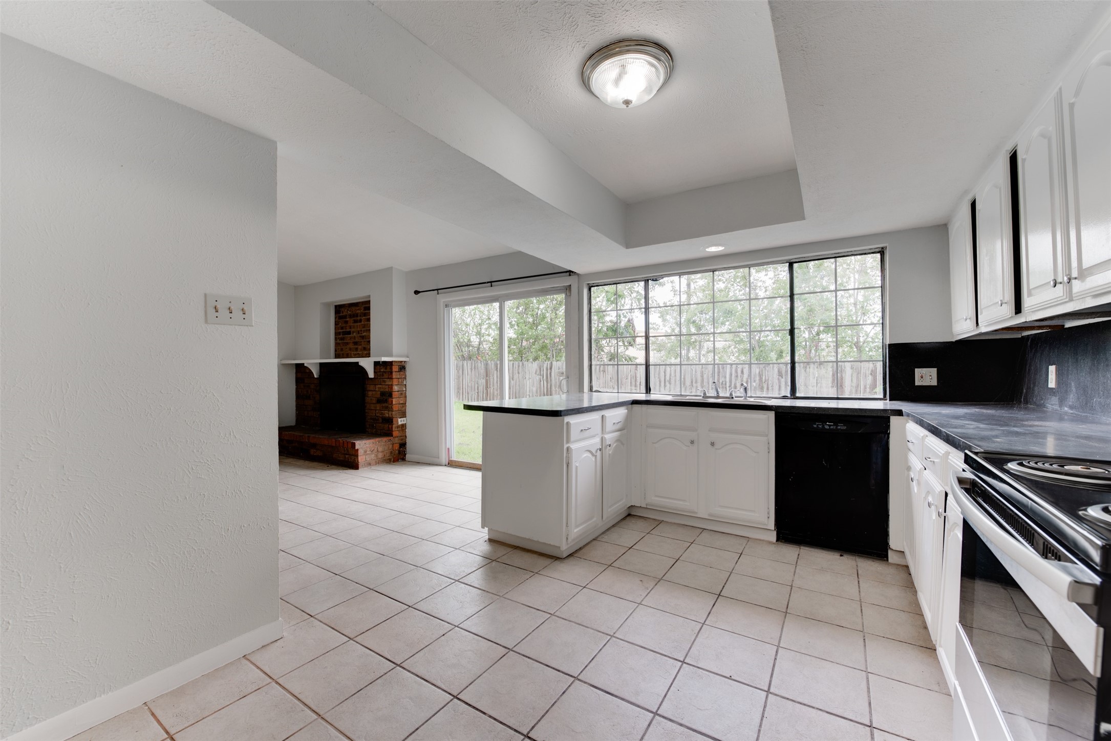 15702 Mendocino Drive Property Photo 10