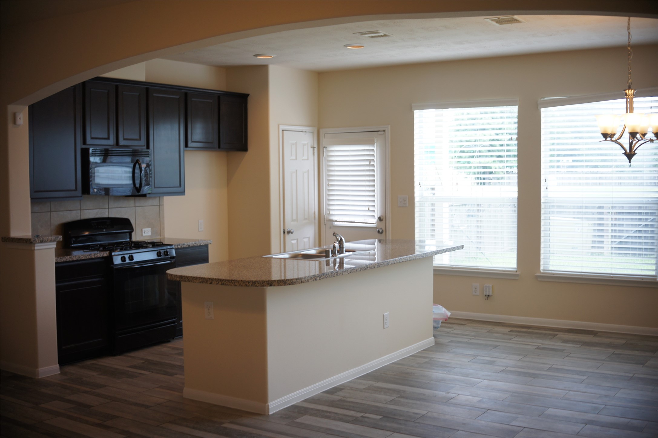 1619 Grable Cove Lane Property Photo 6