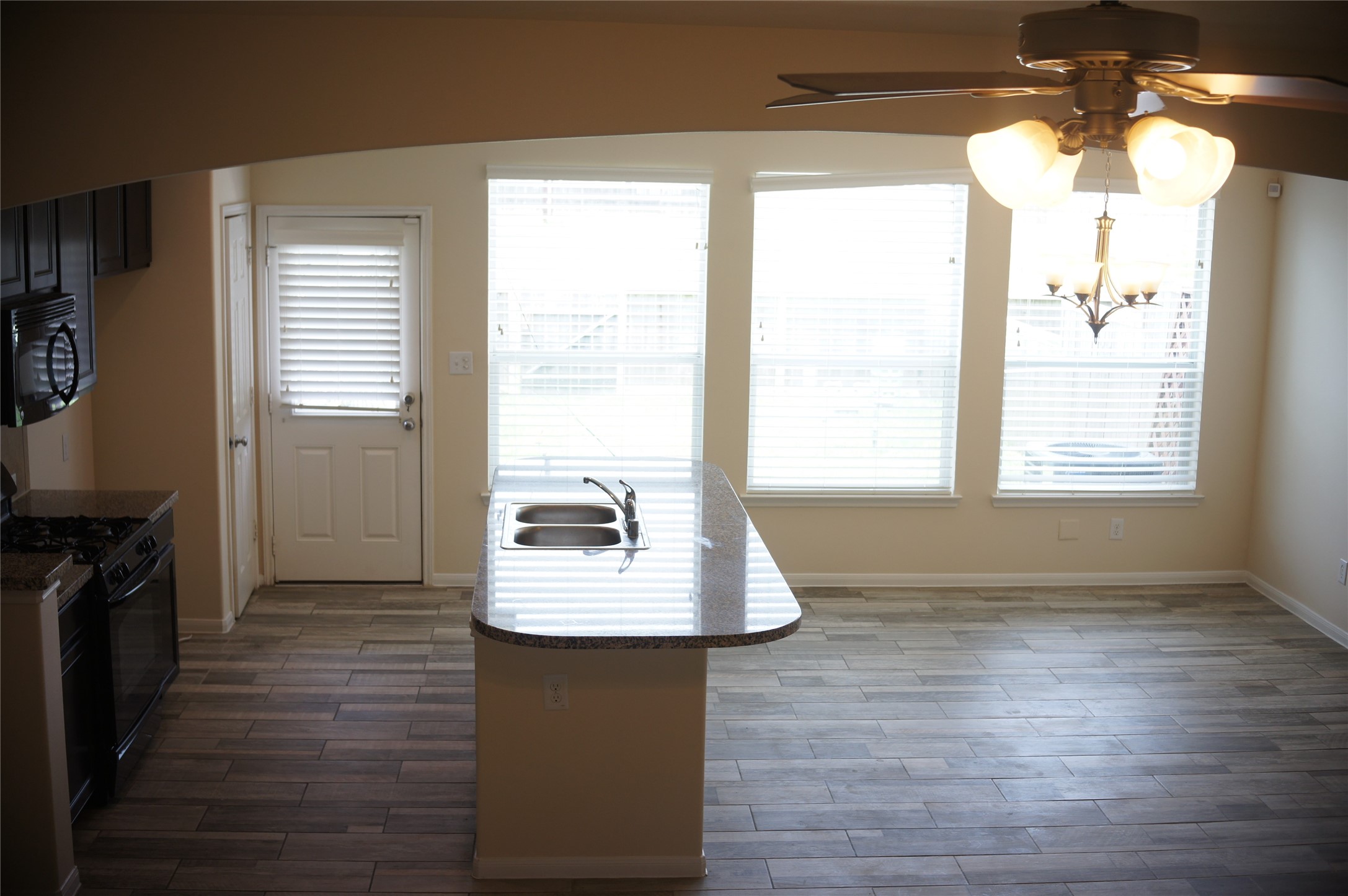 1619 Grable Cove Lane Property Photo 11