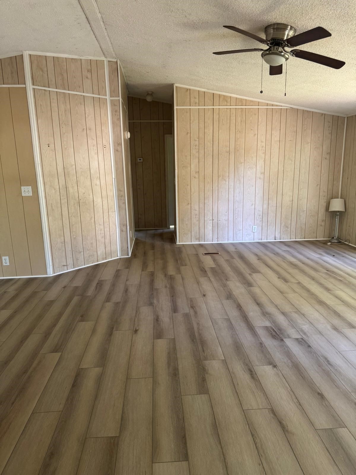 30307 Turriff Circle Property Photo 5