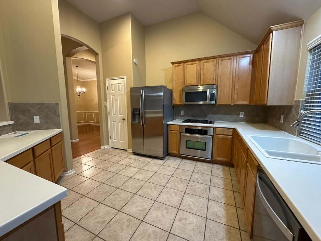 10507 Aster Crest Court Property Photo 3