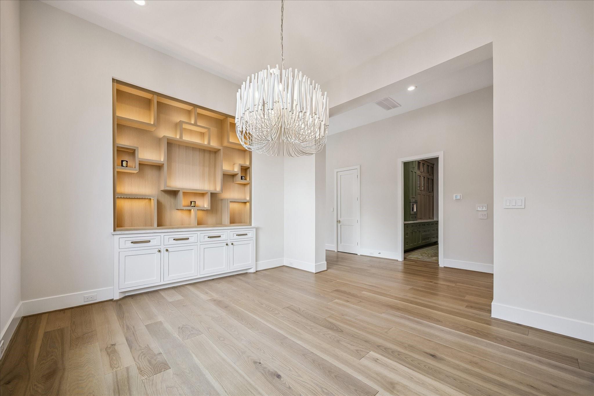 830 Azalea Street, Houston Tx 77018 Property Photo 5