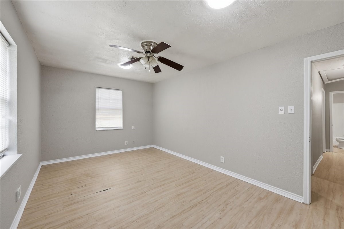 1611 Avenue C Property Photo 7