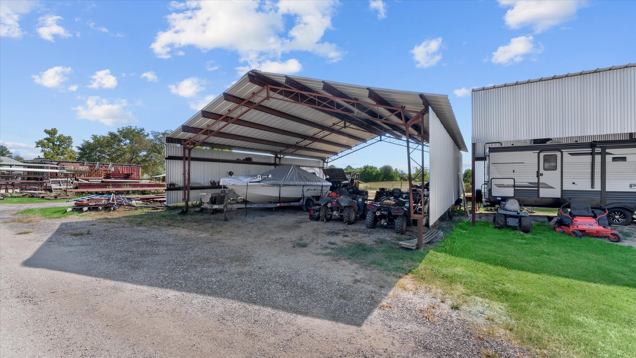 1023 Fm-1696 W Property Photo 15